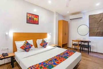 Hotel Yellow Chilli