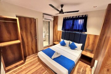 Hotel Lavish Park